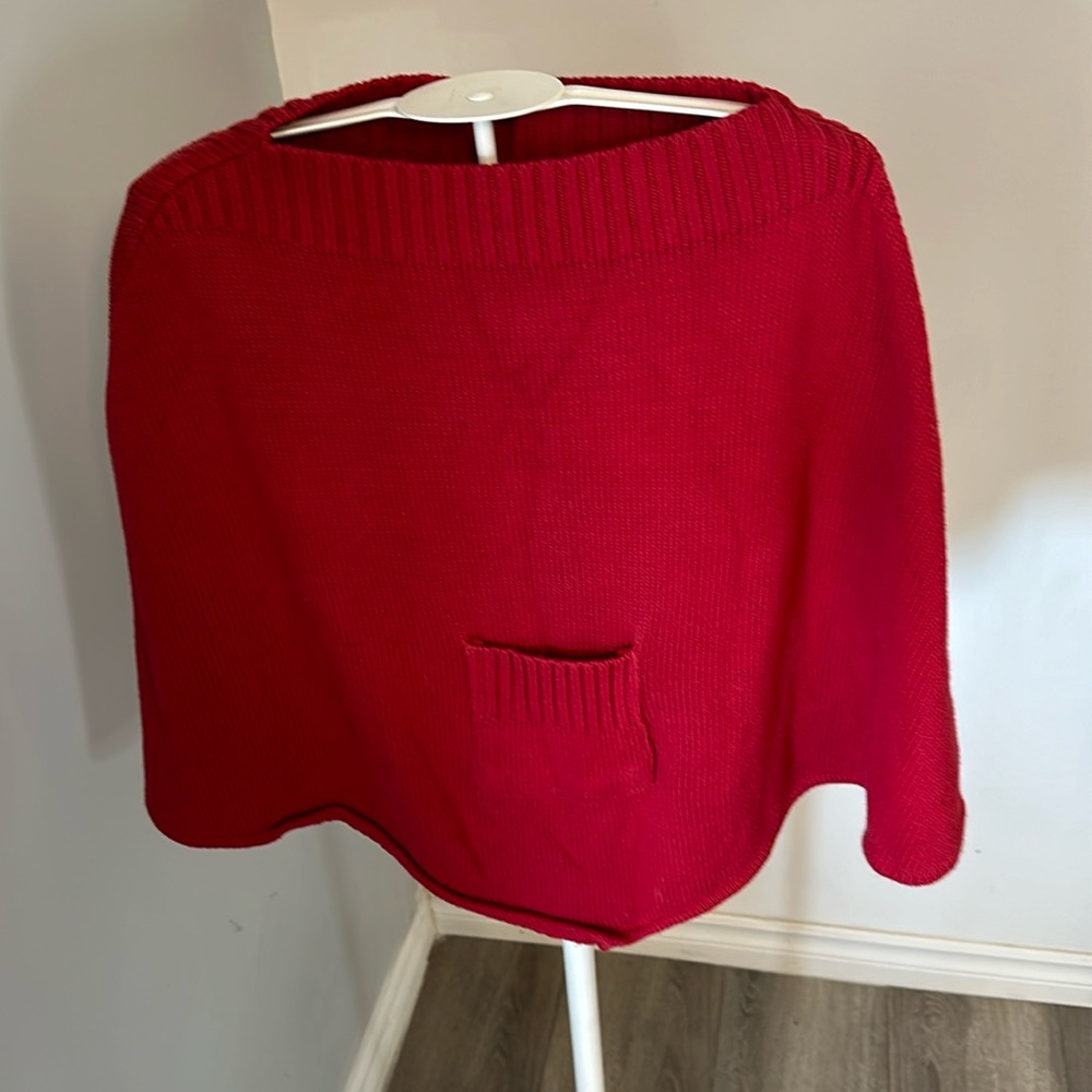 525 America made in the USA poncho sweater pocket red O/S